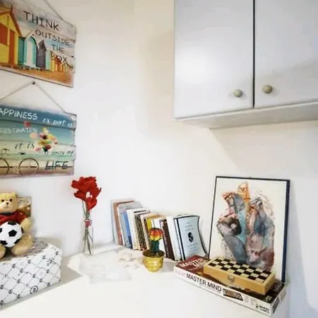 Pamela'S House 